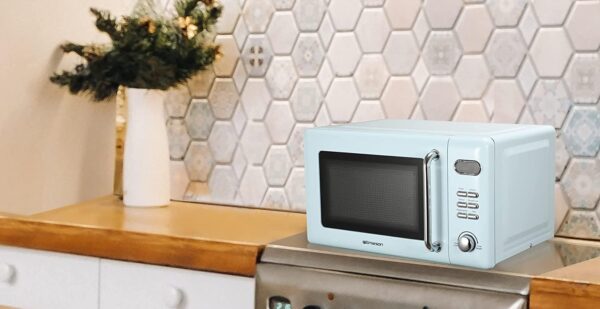 Emerson MWR7020BL Retro Compact Countertop Microwave Oven with Button Control & LED Display - Image 5